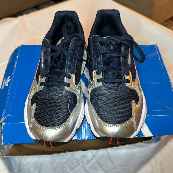 Kids Adidas Falcon Sneakers - Picture 5 of 7